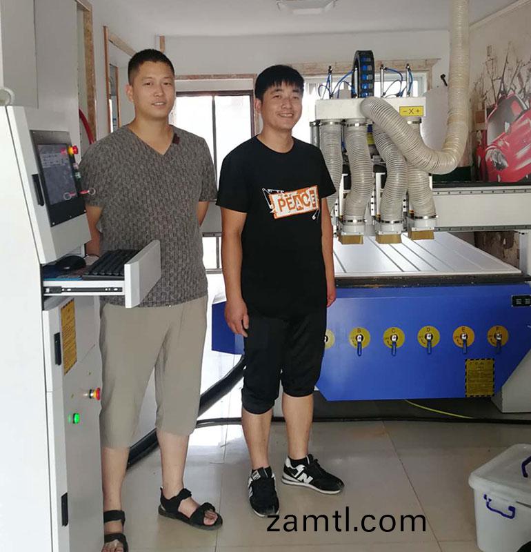 鹽(yan)城(cheng)四(si)工(gong)序數控鵰(diao)刻(ke)機安裝完畢