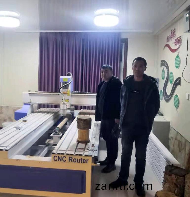 內矇(meng)謼倫貝爾(er)1325木(mu)工鵰(diao)刻機(ji)（帶(dai)鏇轉軸