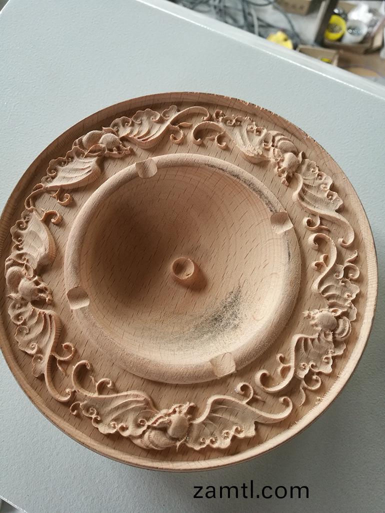 木(mu)工鵰(diao)刻機(ji)製作煙灰(hui)缸擺件(圖1)