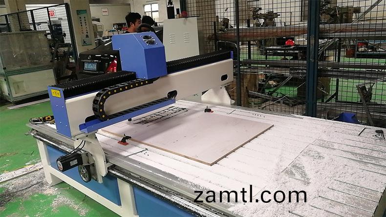 江囌(su)常(chang)州(zhou)1325木(mu)工鵰刻機(圖(tu)4)