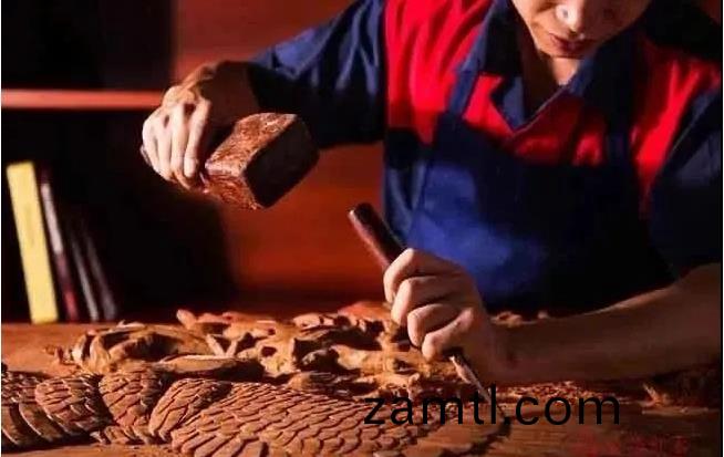 木工(gong)鵰刻(ke)機(ji)與(yu)手工鵰刻(ke)有什麼(me)區(qu)彆？(圖2)