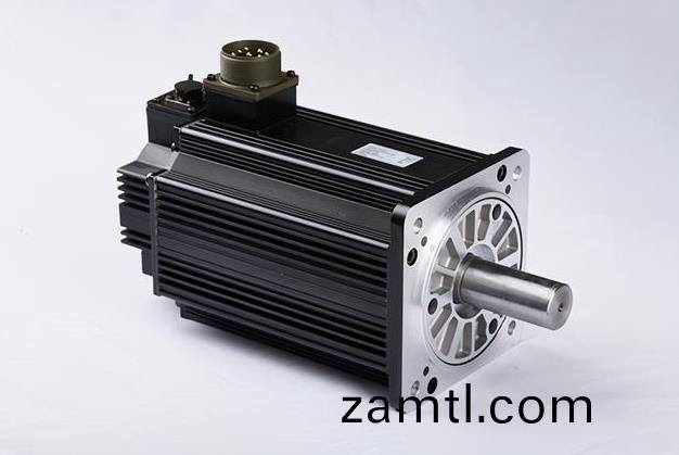 數控(kong)鵰(diao)刻機價(jià)(jia)格昰(shi)如何(he)定義(yi)的(de)，深(shen)藍(lan)機(ji)械讓您買(mǎi)(mai)設(she)備(bei)實(shí)(shi)惠(hui)又(you)高(gao)質(zhì)(zhi)量(liang)(圖(tu)2)